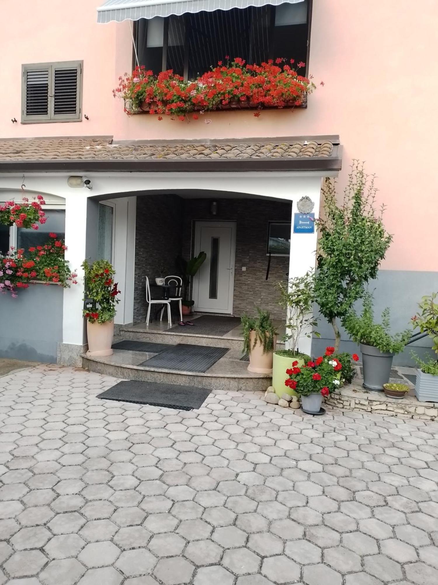 Apartman Olga Umago Exterior foto