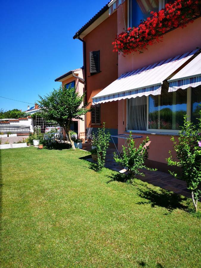 Apartman Olga Umago Exterior foto